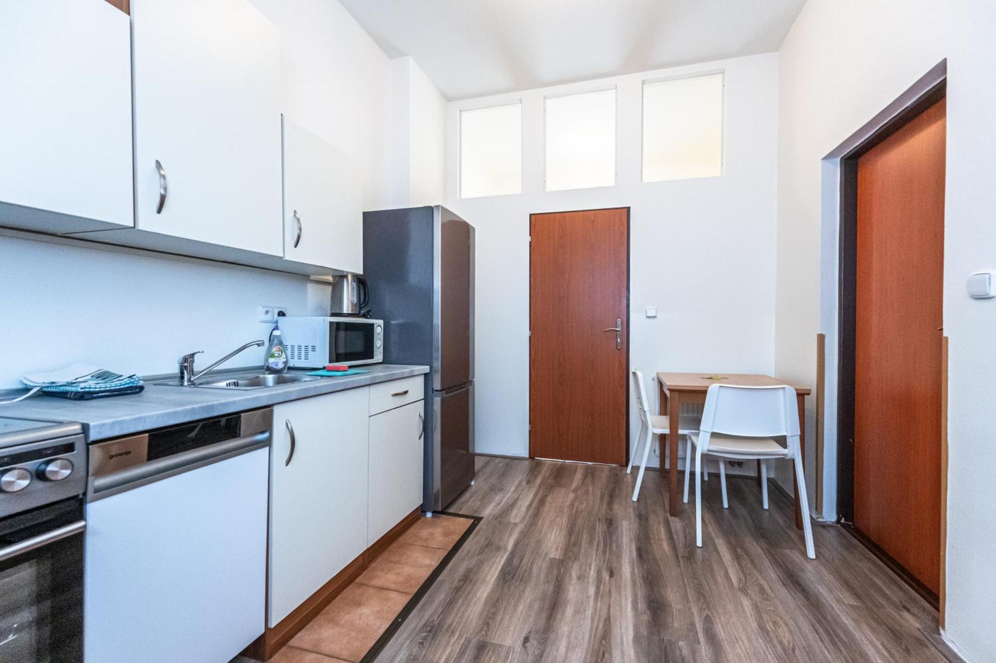 Apartments Kamenicka 23 Prag Exterior foto